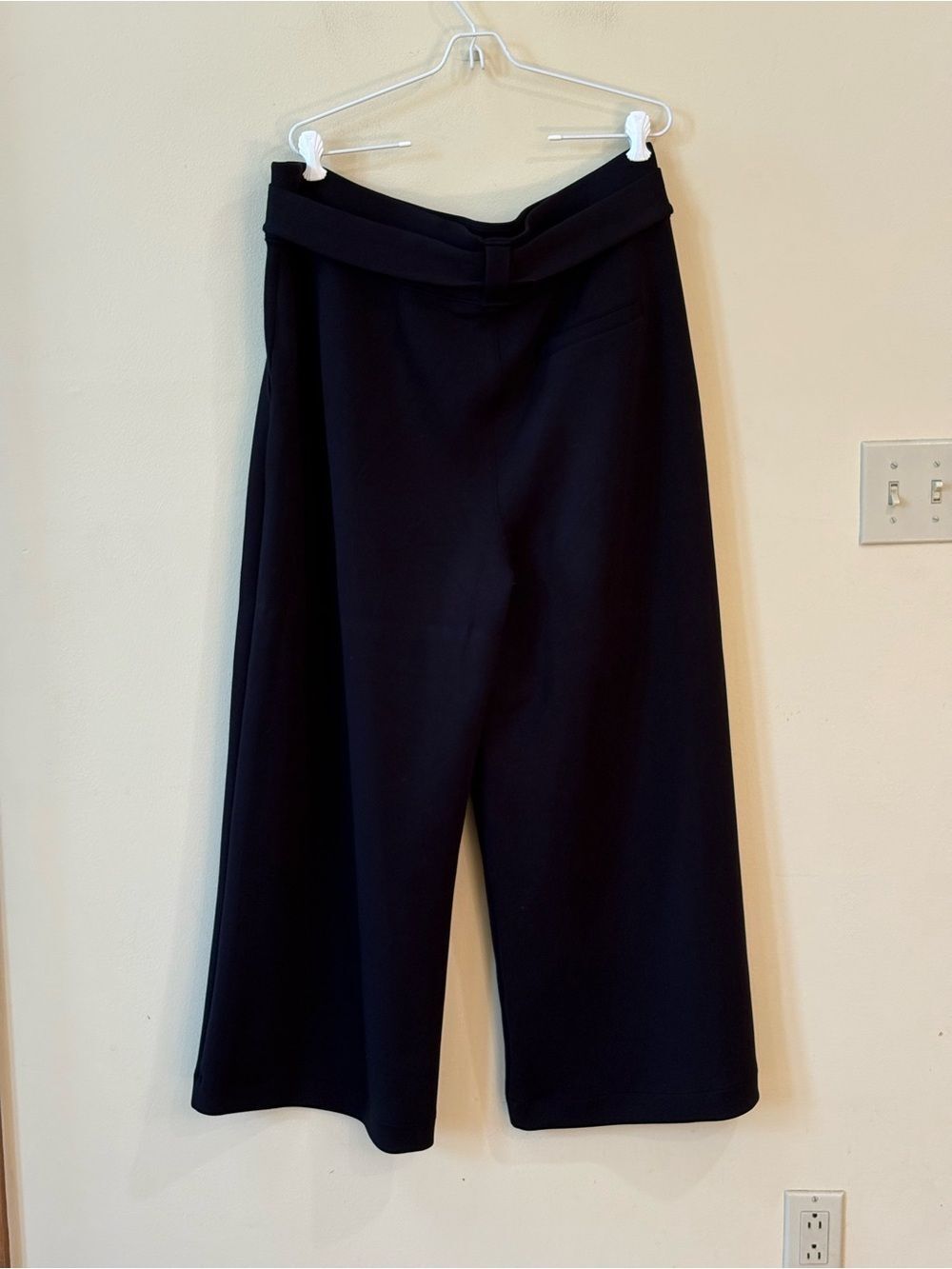 Spanx AirEssentials Tie-Waist Wide-Leg Pant - Picture 2 of 4